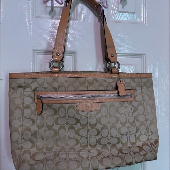 Coach Beige Signature Tote Bag - Picture 1 of 6
